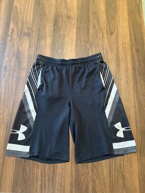 Under Armour boy's basketball shorts YLG